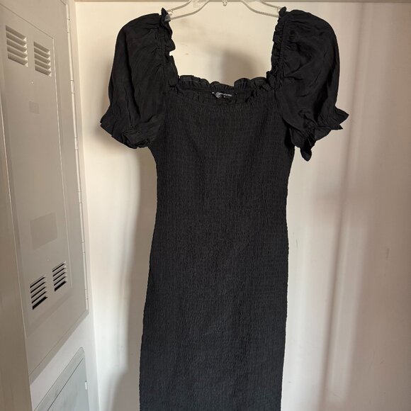 PrettyGarden Black Smocked Puff Sleeve Midi Dress – Size M - Picture 1 of 5